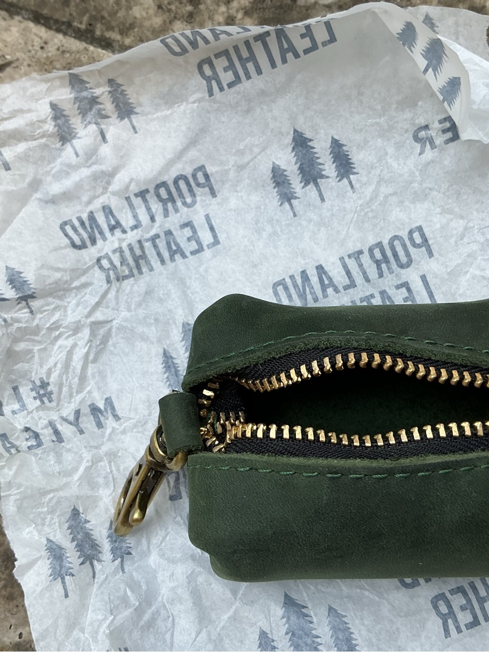 Portland Leather Dopp Keychain - Picture 2 of 4